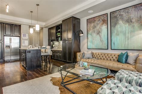 Luxury apartments in fort worth tx. Live in style with 594 luxury apartments for rent in Southwest Fort Worth, Fort Worth, TX. From upscale amenities to prime locations, find the perfect high-end living experience today. 