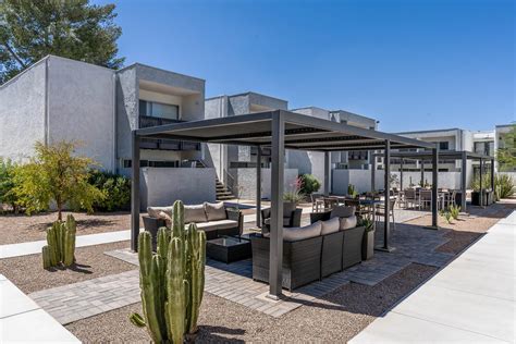 Luxury apartments tucson. Our Tucson luxury apartments, bring a convenient location, all while exuding a resort feel environment to help you unwind from a long day. Choose from anyone of our spacious 1, 2 or 3 bedroom apartments, that comes complete with personal amenities to … 