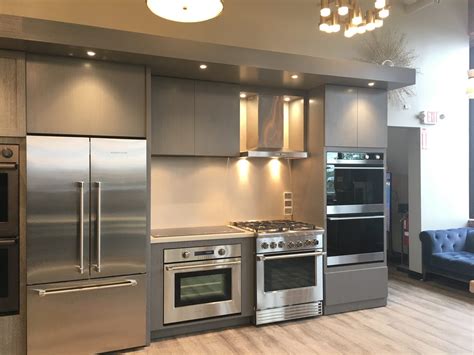 Luxury appliances. Appliances are an essential part of our daily lives, making household chores more manageable and our routines more convenient. However, it can be frustrating when these appliances ... 