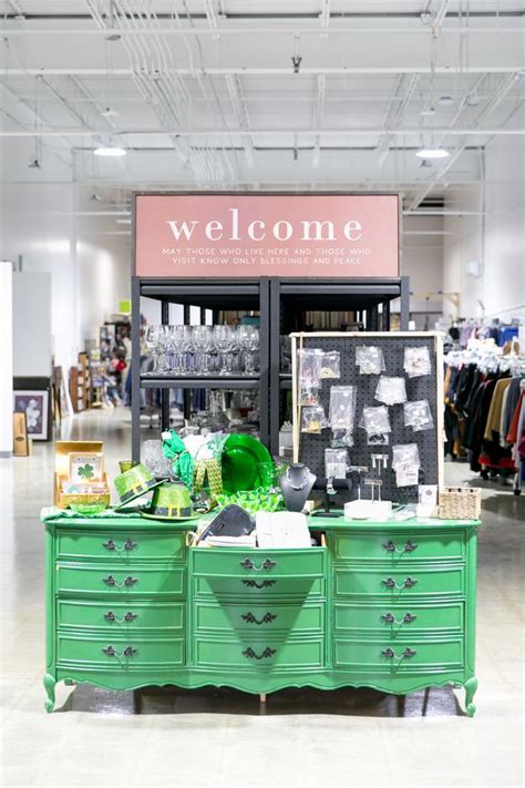 Best Thrift Stores in Diamond Hill, Lynchburg, VA - Luv-To-Save 