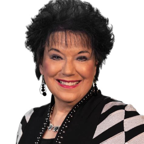 Lynette hagin. Kenneth Hagin Ministries P.O. Box 50126 Tulsa, OK 74150-0126 "You, Lord, keep my lamp burning; my God turns my darkness into light. With your help I can advance against a troop; with my God I can scale a wall." —Psalm 18:28-29 (NIV 2011) Lynette Hagin's Women's Conference ® SEPTEMBER 22-24, 2011 Don'T MiSS ouT . . . R E gi STR ... 