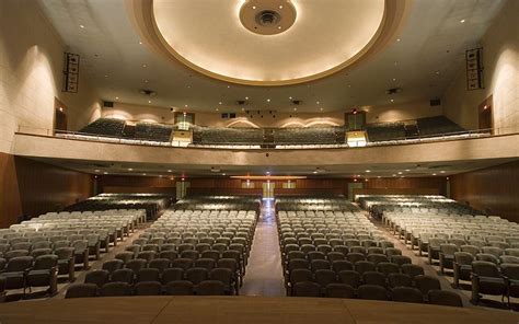 Lynn auditorium lynn ma. Rock. Lynn Auditorium tickets and upcoming 2024 event schedule. Find details for Lynn Auditorium in Lynn, MA, including venue info and seating charts. 