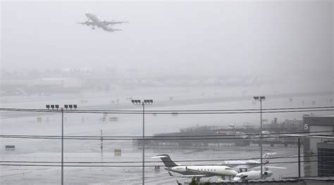 Más de 1,300 vuelos en EEUU son cancelados debido a tormentas severas
