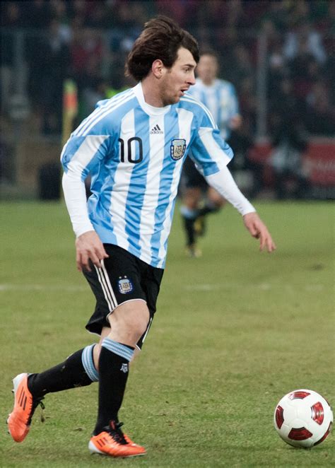 Mèssi. From his FIFA World Cup debut at Germany 2006 to his most recent outing at Russia 2018, take a look back at all of Lionel Messi's goals for Argentina at the ... 