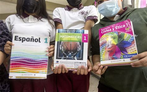 México comienza un nuevo ciclo escolar en medio de la polémica por libros de texto gratuitos