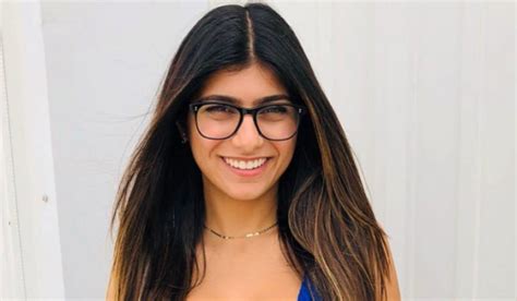 Mia Khalifa continues to dabble in making adult content on her OnlyFans profile, where she enjoys full control of her content and earnings. At the time of writing, she has 517 pictures and 58 ... 