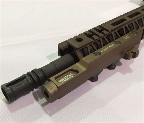 This is an M-lock m9 bayonet attachment for ar15s | Stáhněte si z