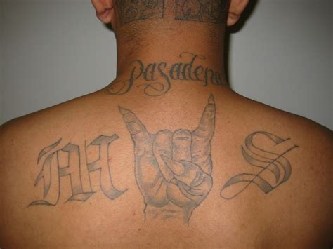 M13 gang tattoos. Dec 20, 2017 · December 20, 2017 at 9:10 a.m. EST. A suspected MS-13 gang member sports a beast-inspired tattoo after being arrested in Maryland in 2003. In September, an undercover informant led police into the ... 