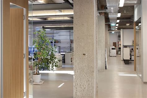 MAGK&Auml;NSLA - Translation in English