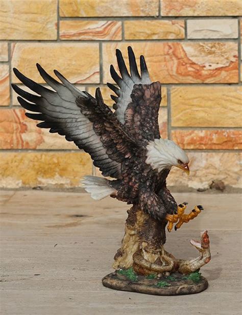 Majestic Eagle Figurine - Etsy - muktibox.com