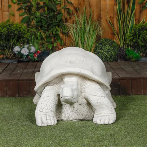 Majestic Giant Tortoise Garden Sculpture | Tortoise garden ornaments ... - muktibox.com