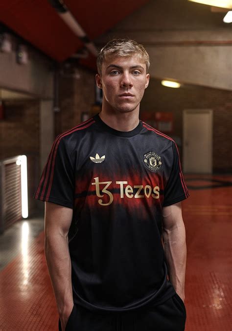Manchester United Store - Official Manchester United Store - muktibox.com