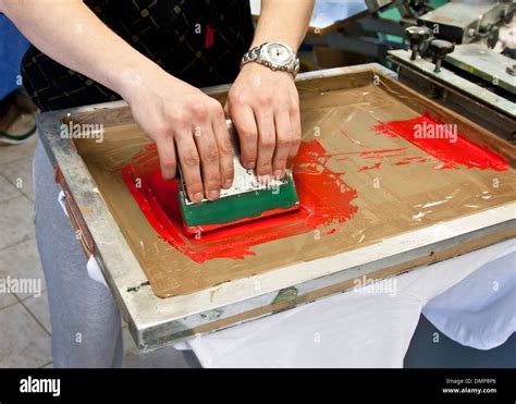 Manual Screen Printing - muktibox.com