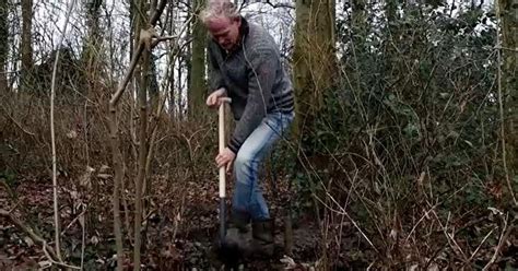 Map revealed, sparking treasure hunt for riches buried by ... - CBS News - wintechmobiles.com