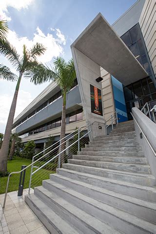 Marine Biology and Ecology| University of Miami … - raincitystudios.com