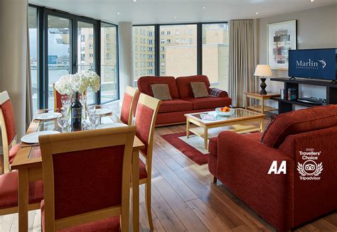 MARLIN APARTMENTS CANARY WHARF HK$910 (H̶K̶$̶1̶,̶3̶2̶6̶)