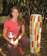 Maui Potter - Article - A step by step look at a pit-fire - muktibox.com