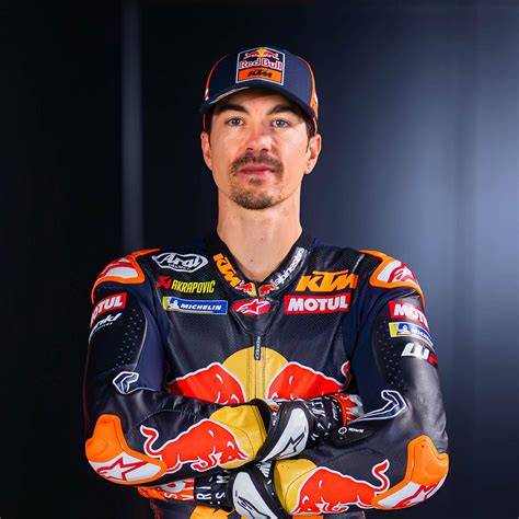 Maverick Viñales | MotoGP Rider - raincitystudios.com