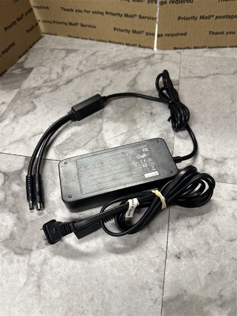 MDA BC238360020 42V 2A E-Scooter Li-ion Battery Charger