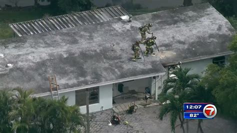 MDFR responds to house fire in Miami Springs; 1 dog dead