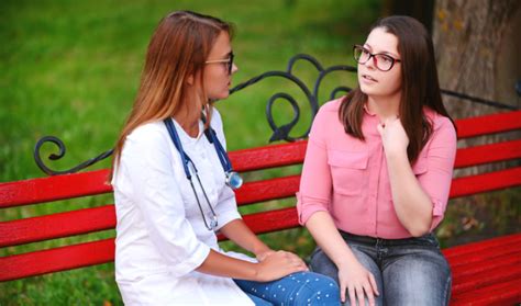 MDLinx How to Handle Medical Requests From Friends and Family