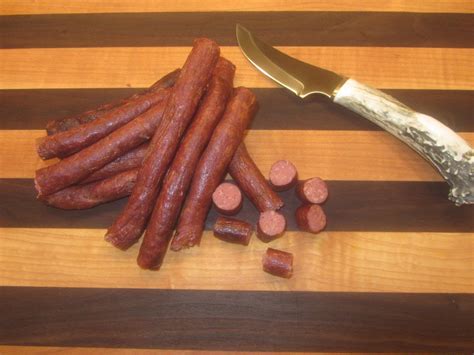 MEAT STICKS RECIPE: HOW TO MAKE HOMEMADE VENISON OR BEEF STICKS