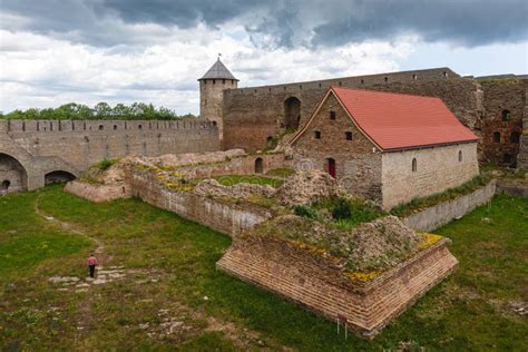 Medieval fortifications | History | Research Starters - EBSCO - wintechmobiles.com