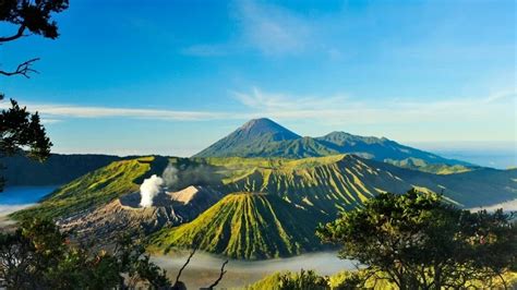 Mengapa Gunung Bromo Selalu Menjadi Destinasi Faforit Wisatawan ... - raincitystudios.com