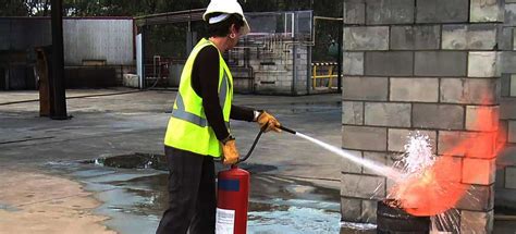 Mengenal Alat Pemadam Api Busa - wintechmobiles.com