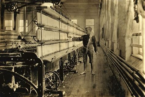 Mengenal Sejarah Awal Revolusi Industri - wintechmobiles.com