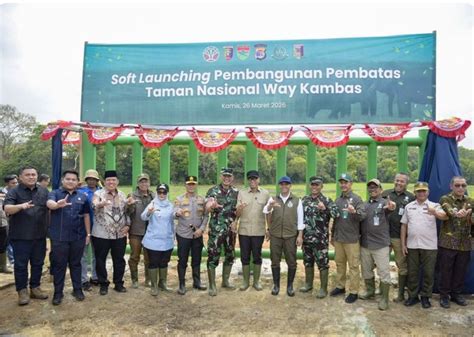 Menhut Soft Launching Pembangunan Pembatas Taman Nasional Way Kambas ... - raincitystudios.com
