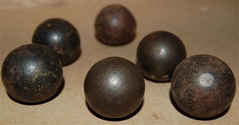 Menyasar Sejarah Peluru - Historia - wintechmobiles.com