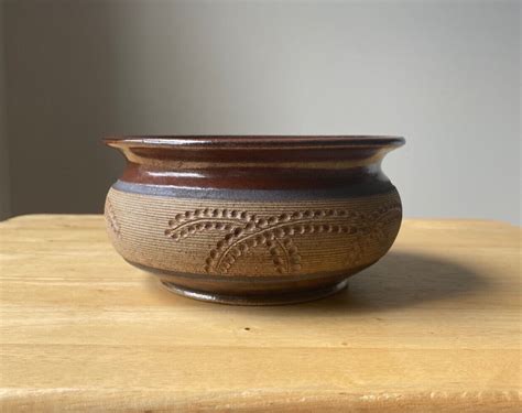 MEREDITH COOKE 6.5" Stoneware Bowl With Incised Wheat …