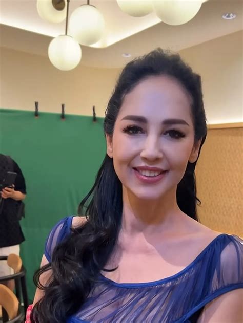 MERIAM BELINA BUGIL deepthroat & konten panas Korea lalu menghisap sudut unik cerita Nakal mesum ikut hanyut suasananya image 1