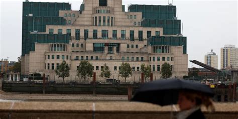 MI5 considers raising UK terror threat level