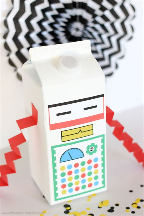 Milk Carton Robot - Microsoft MakeCode for micro:bit - raincitystudios.com