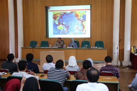 Millions of Indonesians Live in Disaster Prone Areas - raincitystudios.com