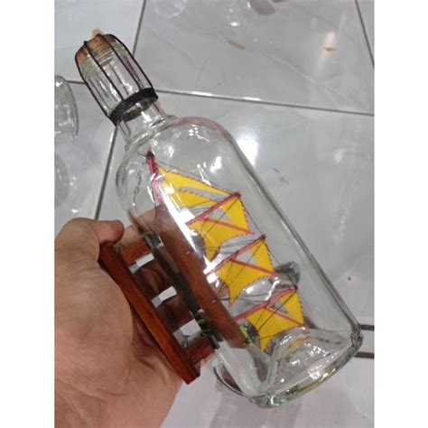 Miniatur Kapal dalam Botol - muktibox.com