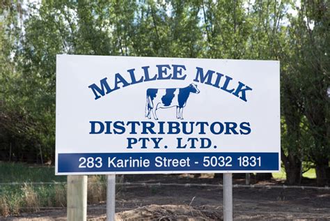 MKZ MILK DISTRIBUTORS, INC. - Address, Director information