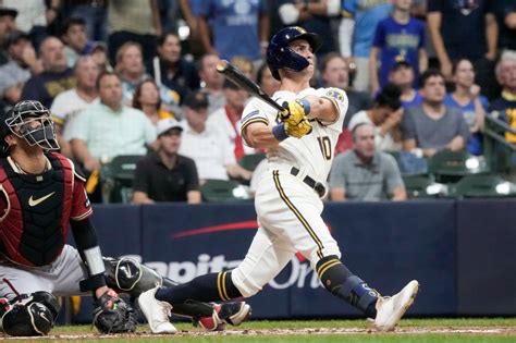 MLB notes: Lexington’s Sal Frelick reflects on memorable rookie year with Brewers