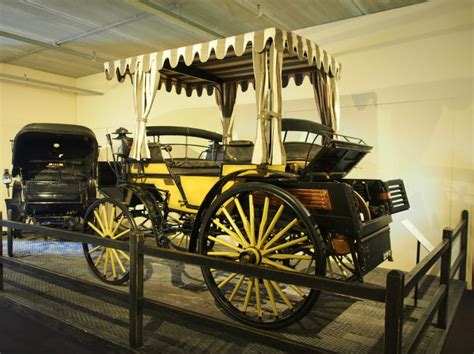 Mobil Pertama di Indonesia: Sejarah & Fakta Unik di Baliknya - wintechmobiles.com