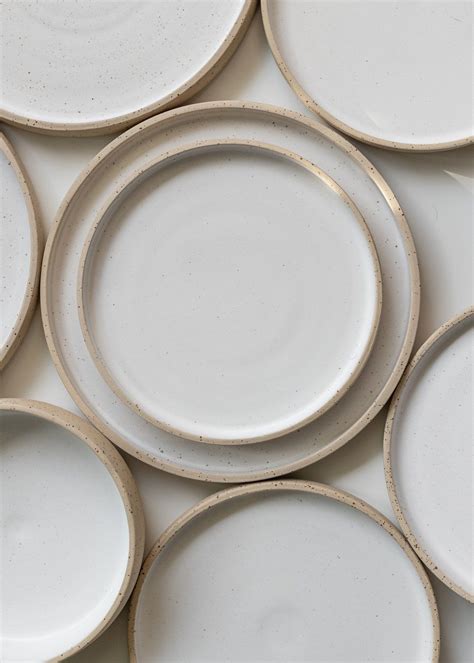 Modern Minimal Ceramic Plate - Etsy - muktibox.com
