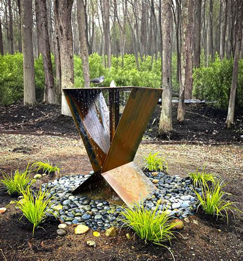 Modern Outdoor Sculpture Fountains | Modern Steel Fountains - muktibox.com