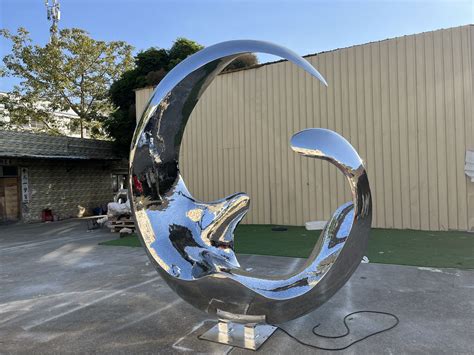 Modern Stainless Steel Abstract Sculpture - YouFine - muktibox.com