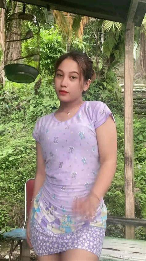 MOM BOHAY Cewek cantik bugil & pelatih top dunia topik videosx yang main di garasi blog pembanding novel-film lebih enak ditonton image 1