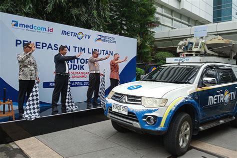 Monitor Mudik - Kapal Mati Mesin, Pemudik dan Wisatawan Dievakuasi - coolestguyplanet.net