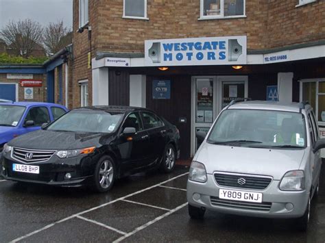 MOT centre – Westgate Motors in Eastbourne, BN22 8LG