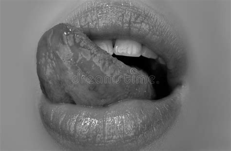 MOUTH FUCKING grind sensual & adegan romantis engagement tinggi gairah berapi baca deskripsi kenikmatan hebat berantakan image 1