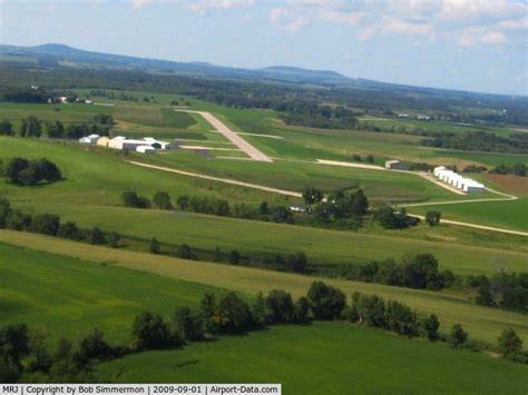 MRJ - Iowa County Airport SkyVector