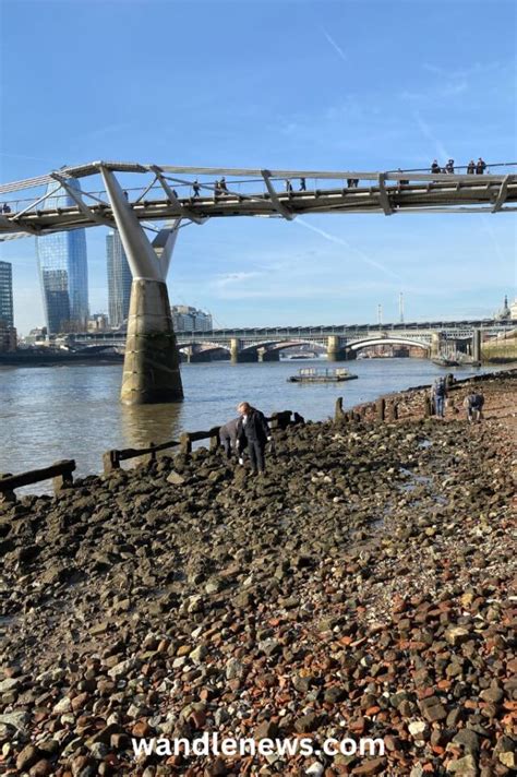 Mudlarking Experience with the Thames Explorer Trust - wintechmobiles.com